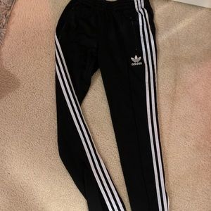 adidas women’s joggers